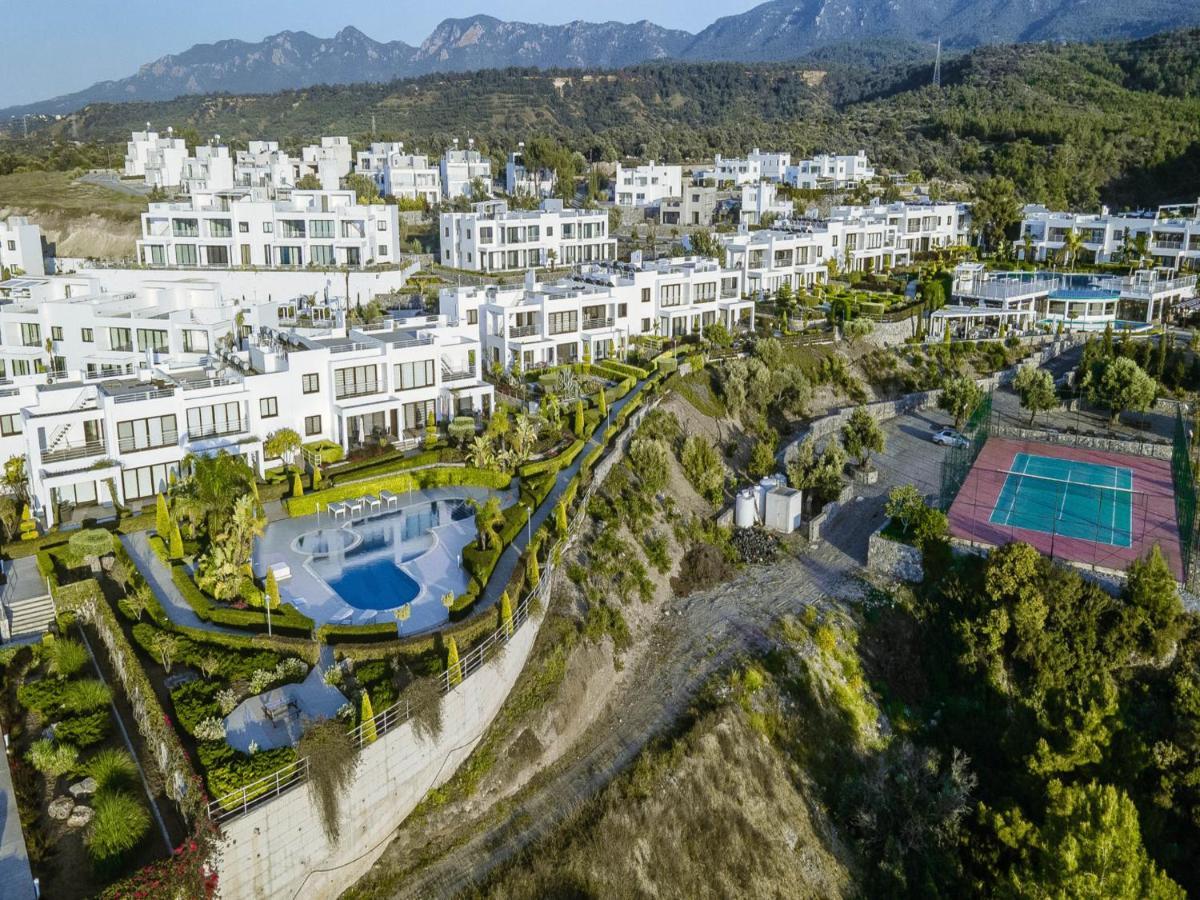 Sun Valley Resort & Residency Agios Georgios  外观 照片